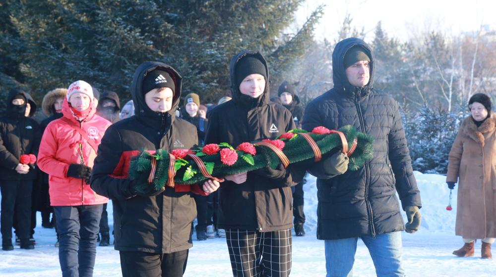 Омск: «Через века, через года – помните!»
