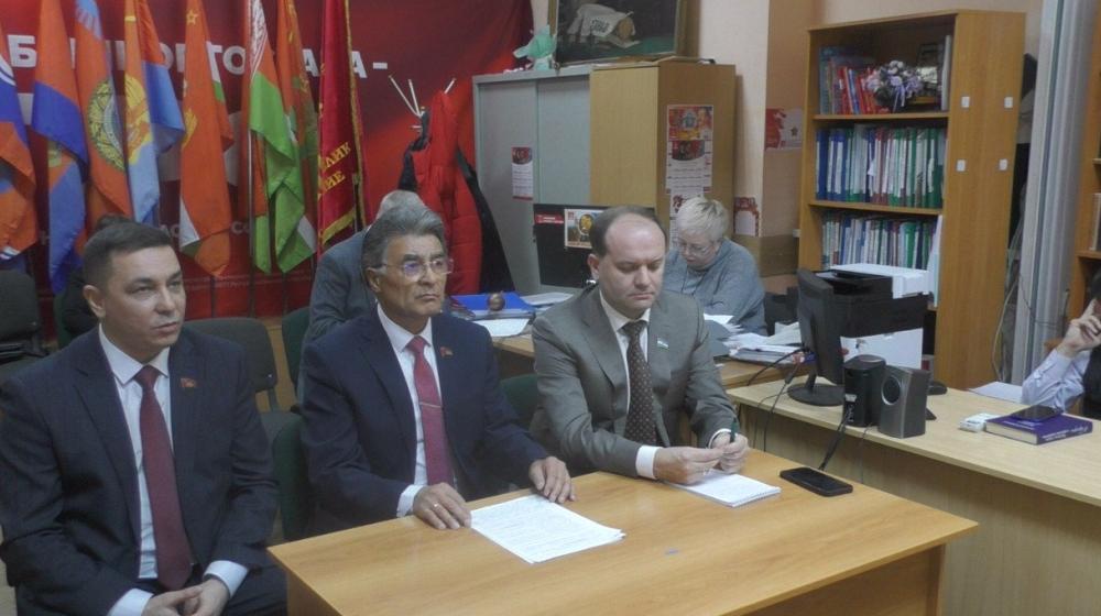Депутаты-коммунисты не поддержали бюджет Башкирии
