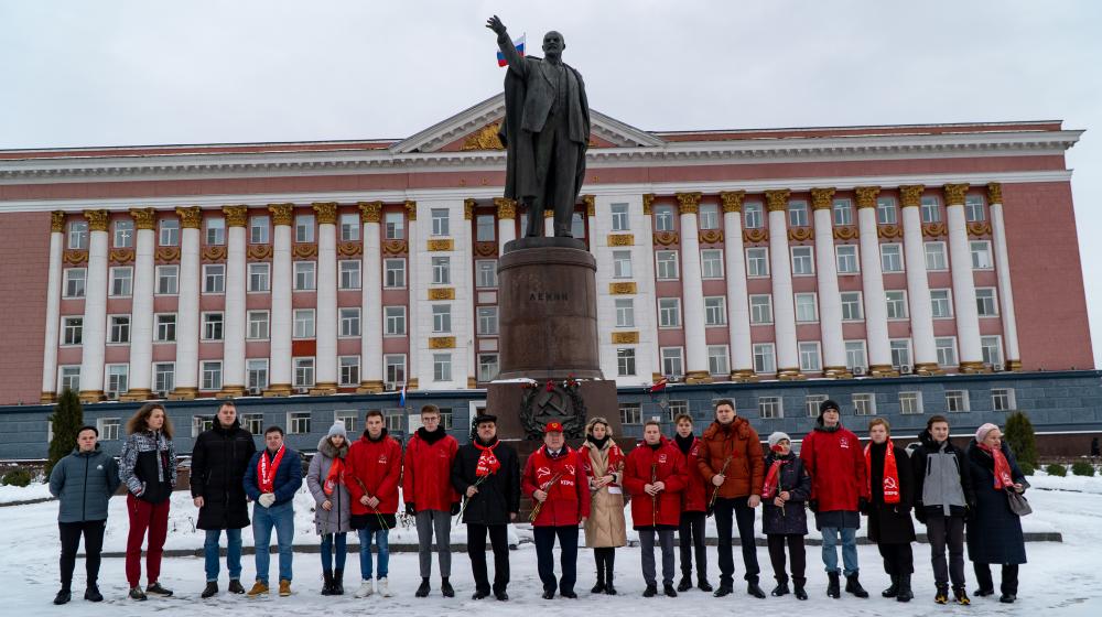 Курская область. Н.Н. Иванов принял участие в автопробеге в честь 100-летия со дня образования Союза Советских Социалистических Республик