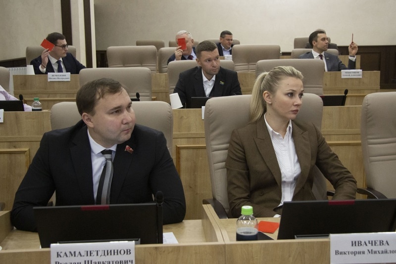 Екатеринбург. Депутат КПРФ усовершенствовал закон о территориальном общественном самоуправлении