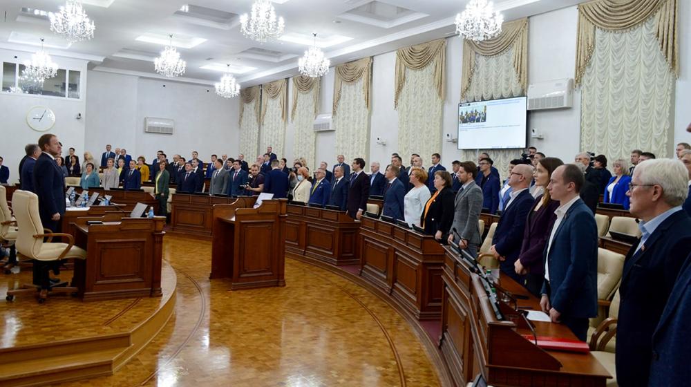 Алтайский край. Депутаты КПРФ исполнили новогодние желания детей