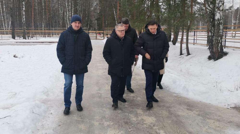 Руководитель фракции КПРФ в Мособлдуме Александр Наумов посетил с рабочим визитом биостанцию в Национальном парке «Лосиный Остров»
