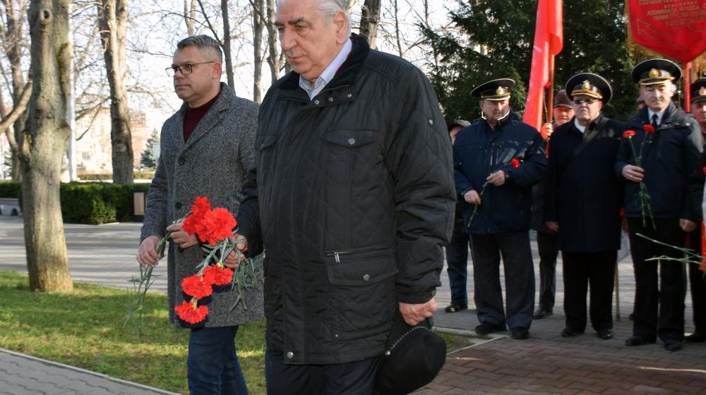 В Севастополе коммунисты провели мероприятия, посвящённые окончательному снятию блокады Ленинграда