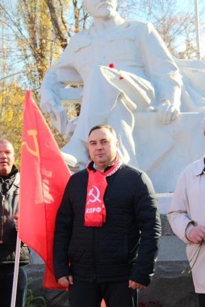 Депутат-коммунист Госсовета Республики Крым Сергей Богатыренко дал комментарий по животрепещущему вопросу жилья в Крыму