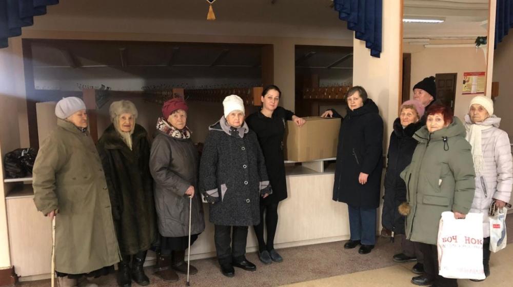 Екатеринбург. «Дети войны» передали гуманитарную помощь участникам СВО