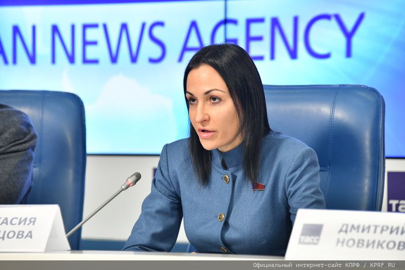 Анастасия Удальцова: «Вопрос о возрождении СССР становится все более насущным»