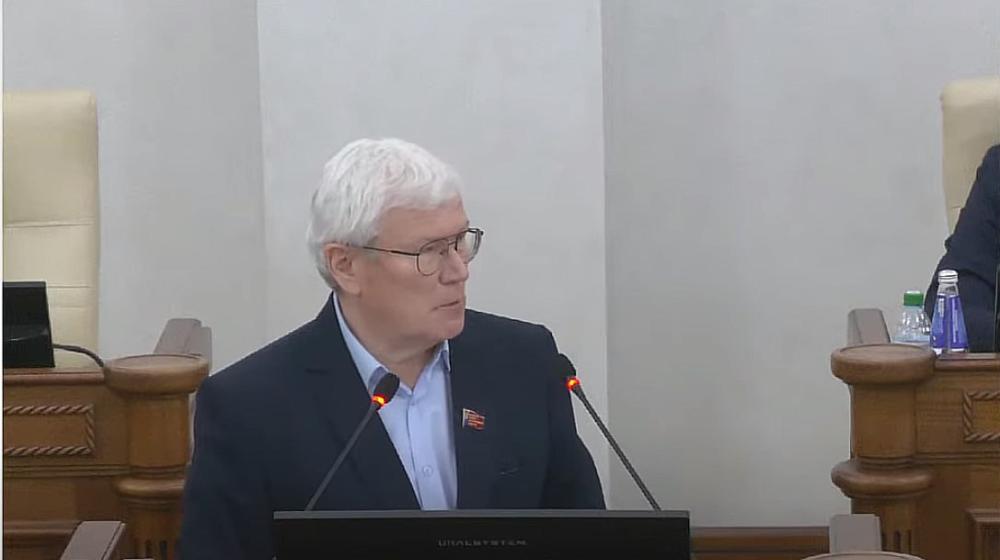 В Алтайском крае «Единая Россия» заблокировала снижение «муниципального фильтра»