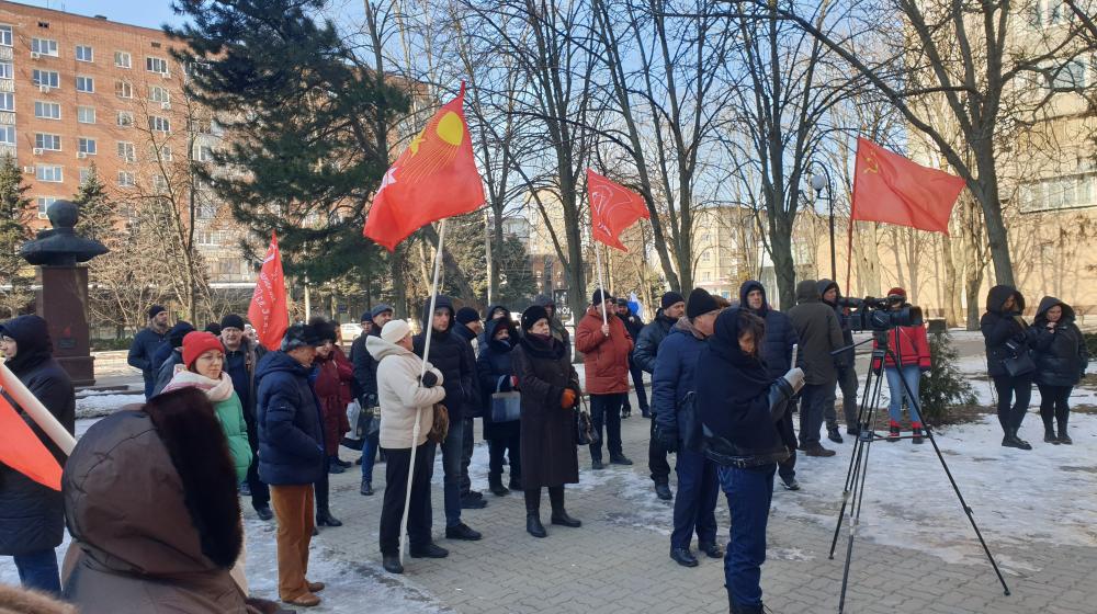 В Ростове-на-Дону отметили 105-ю годовщину создания Рабоче-Крестьянской Красной Армии и Военно-морского флота