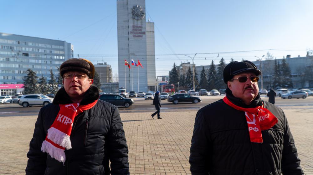 Курские коммунисты достойно отметили День Красной Армии