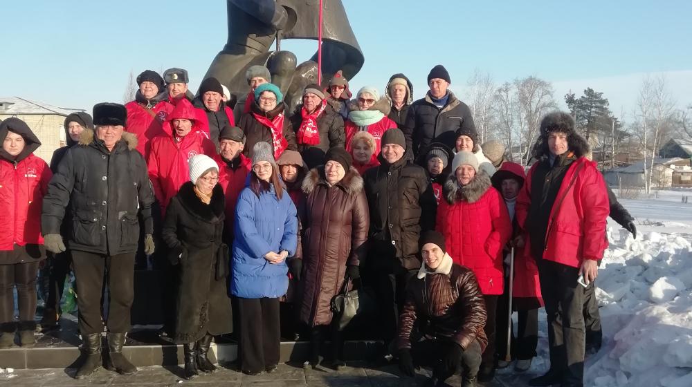 Коммунисты отпраздновали 101-ю годовщину Победы Народно-революционной Армии на сопке Июнь-Корань под Волочаевкой