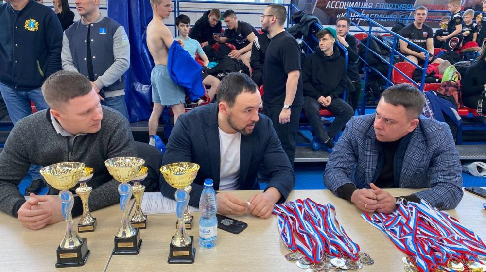 При поддержке сенатора РФ, члена ЦК КПРФ Айрата Гибатдинова состоялся чемпионат и первенство Ульяновской области по панкратиону