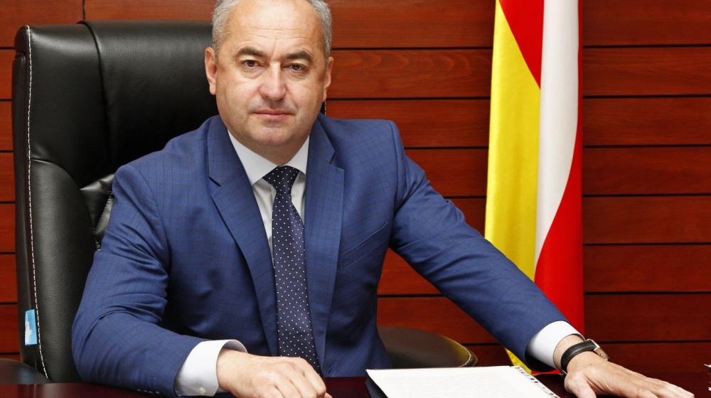 Председатель Парламента Республики Северная Осетия-Алания Таймураз Тускаев поздравил коммунистов с 30-летием КПРФ