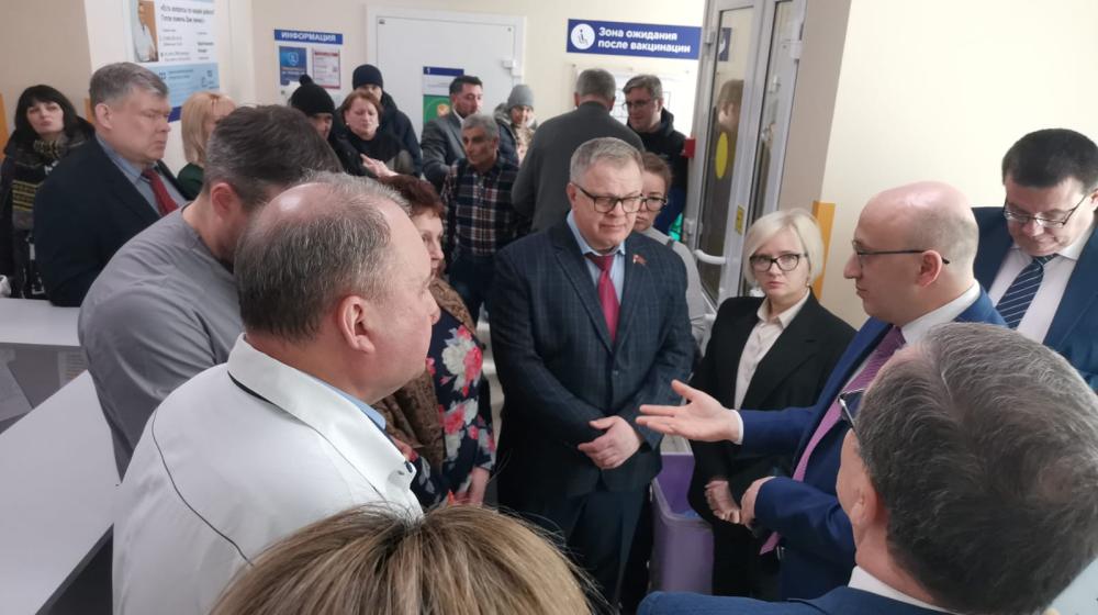 Депутаты-коммунисты приняли участие в выездном расширенном заседании Комитета по социальной политике и здравоохранению Мособлдумы