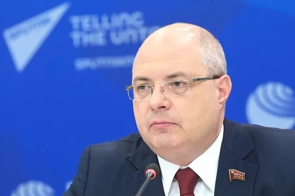 Глава комитета ГД Гаврилов рассказал о масштабной программе размещения МФЦ в торговых центрах