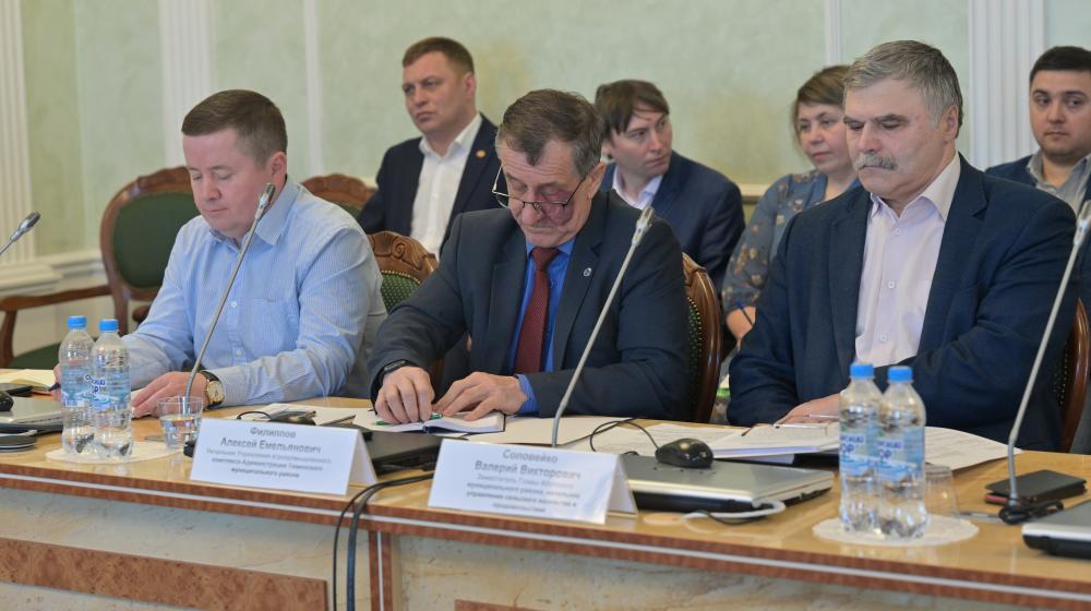 Фракция КПРФ Тюменской областной Думы провела круглый стол о мерах государственной поддержки сельхозтоваропроизводителей