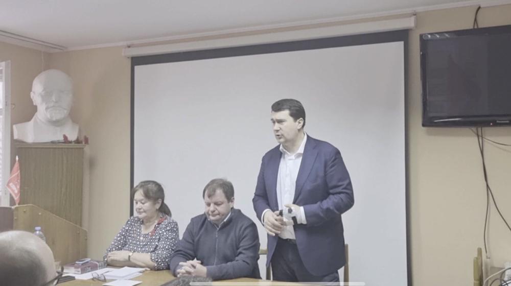 Олег Лебедев выступил на собрании в Твери, посвящённом 30-летию возрождения Тверской областной партийной организации КПРФ