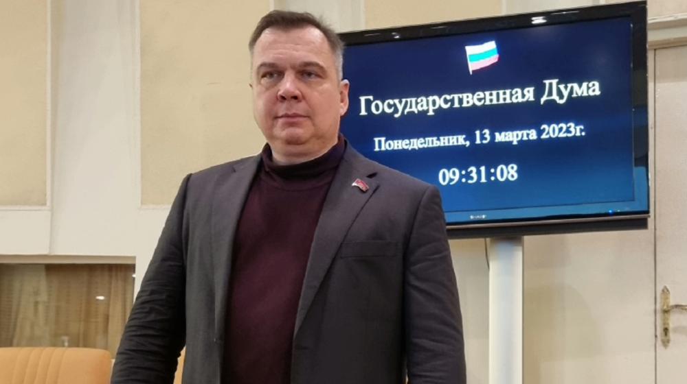 Лидер амурских коммунистов Роман Кобызов принял участие в работе «круглого стола» в Государственной Думе РФ