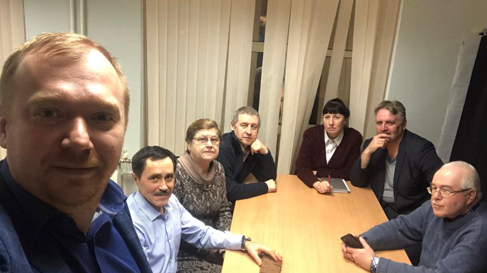 Екатеринбург. На встрече Союза лево-патриотических сил обсудили вопросы сбора гуманитарной помощи для СВО