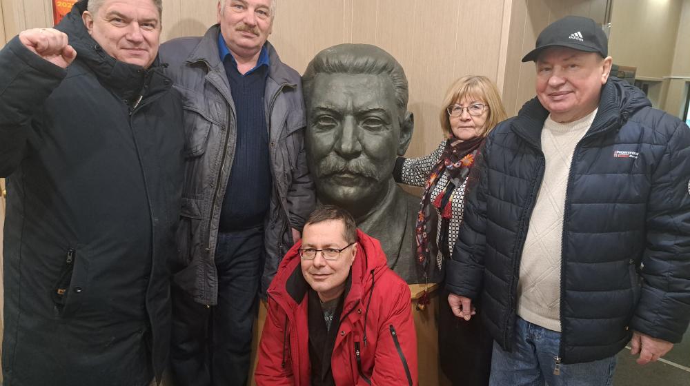 Мурманские депутаты-коммунисты не допустили принятия закона о запрете на увековечивание памяти Сталина