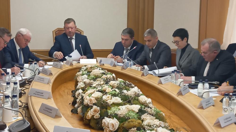В.И. Кашин обратил внимание на тревожную обстановку с производством и реализацией молока