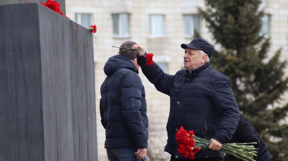 Коммунисты Архангельской области: с Лениным в сердце