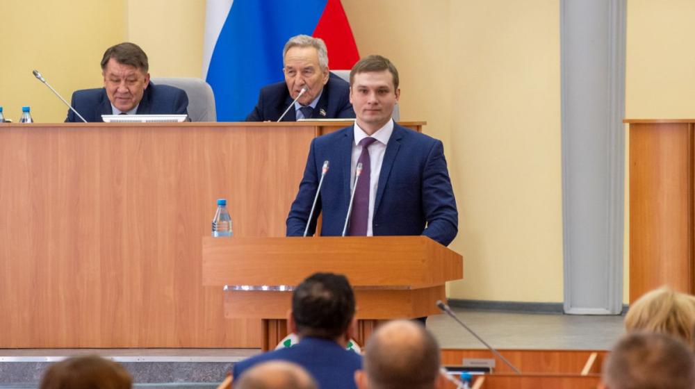 Глава Хакасии Валентин Коновалов рассказал об экономических успехах возглавляемого им правительства республики