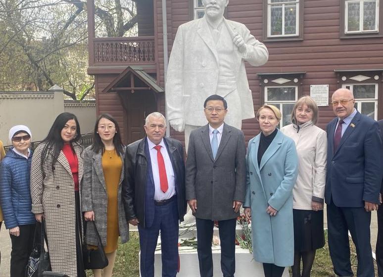 В Казани отметили День рождения Ленина