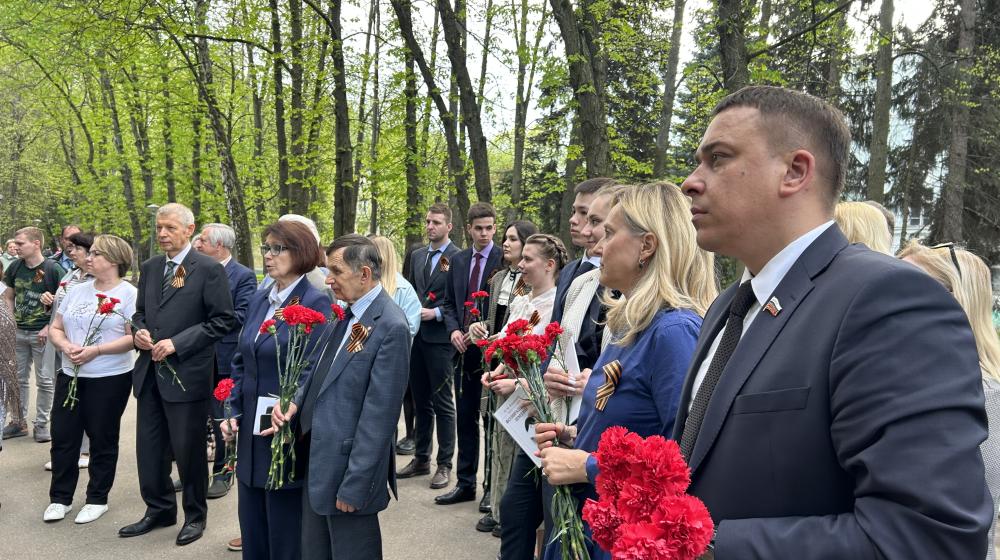 А.М. Гибатдинов накануне Дня Победы посетил Московский Гуманитарный университет