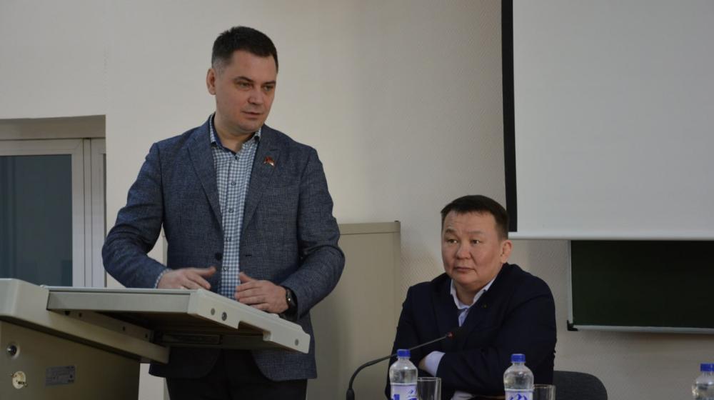 А.В. Корниенко выступил перед преподавателями и студентами Якутска