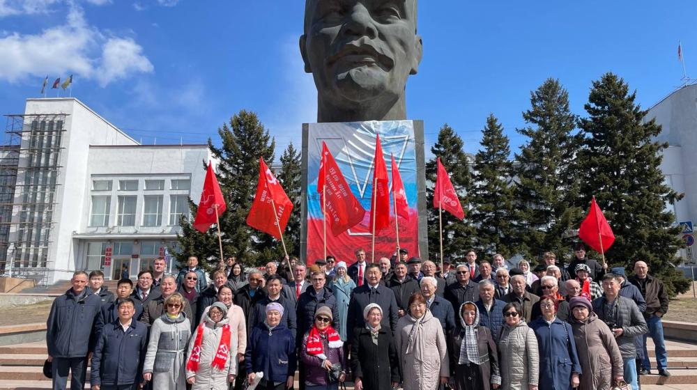 Республика Бурятия. Ленин — наше знамя и символ побед!