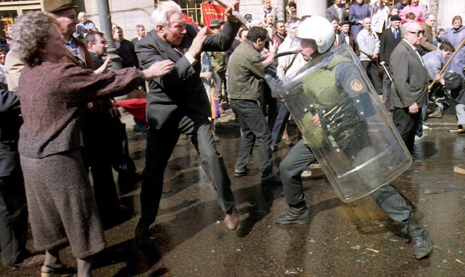 Газета "Правда" о кровавом Первомае 1993 года