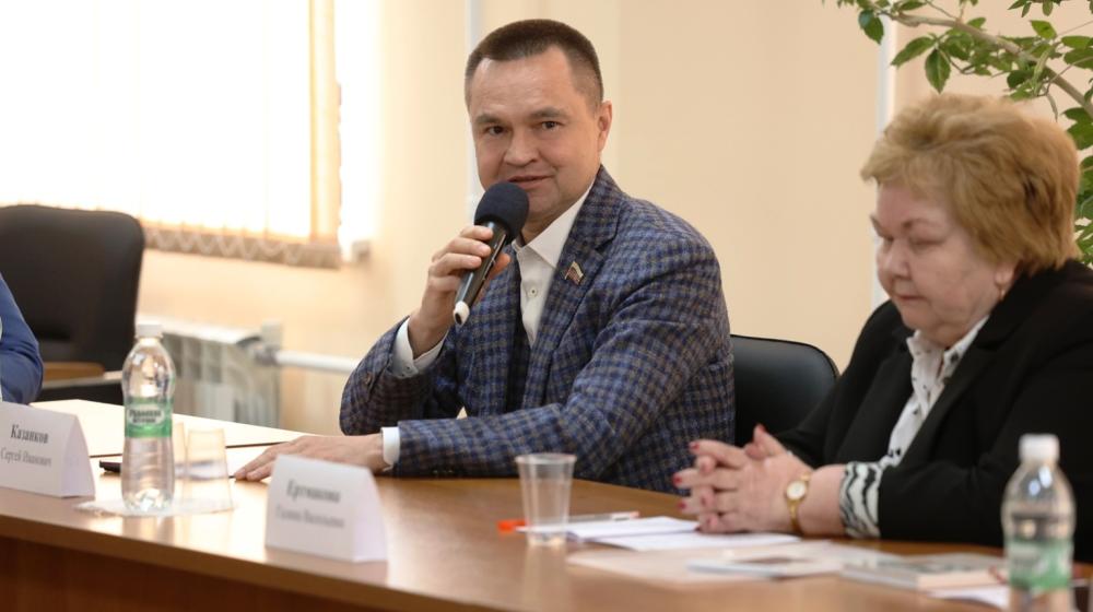 Сергей Казанков призвал сохранить память о подвиге тружеников тыла в Поволжье