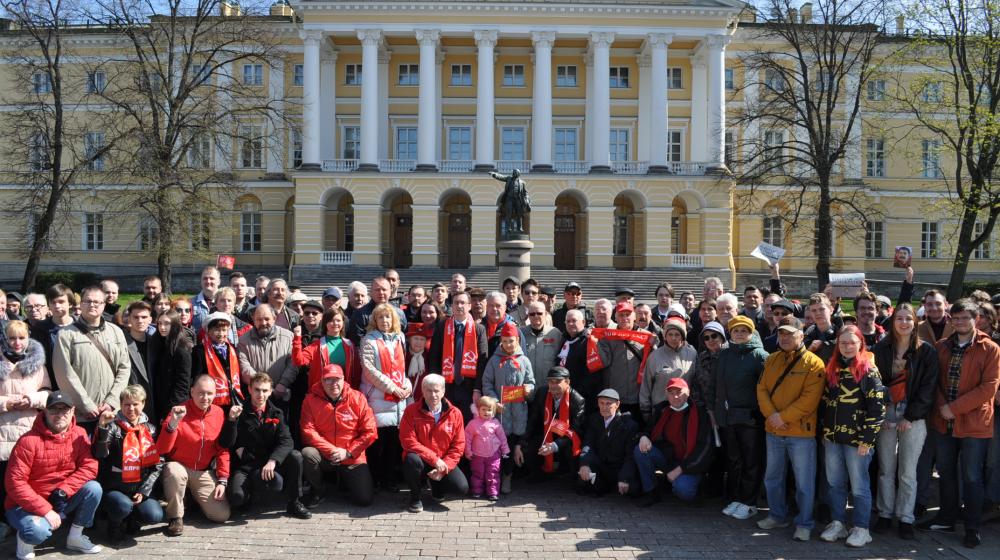 Первомай в городе трех революций