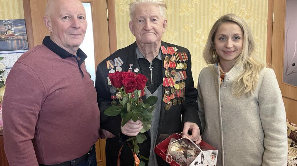 Тульский обком поздравил с Днем Победы ветерана партии, участника Парада на Красной площади 7 ноября 1941 года А.И. Тимофеева