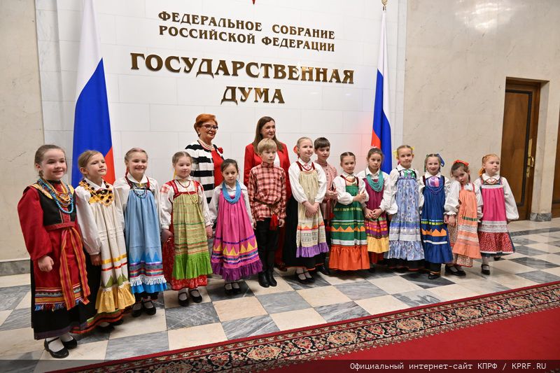 Открытие выставки "История рождения"