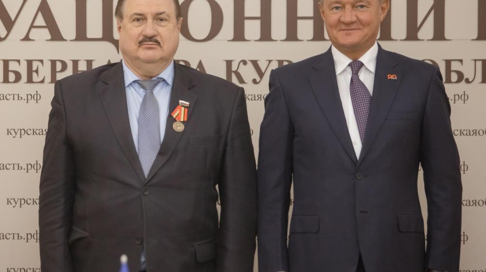 Курская область. Депутаты КПРФ проводят уроки мужества в школах
