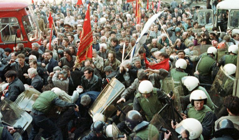 К 30-летию кровавого Первомая в Москве в 1993 году: помним о преступлениях ельцинского режима