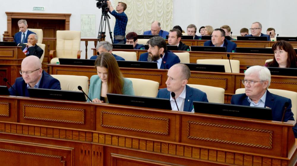 Фракция КПРФ в Алтайском краевом Законодательном Собрании проголосовала против отчета губернатора