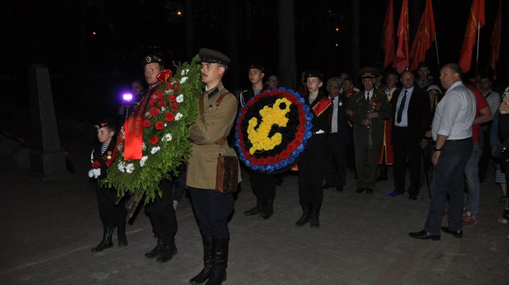 Санкт-Петербург. Вахта памяти: никто не забыт и ничто не забыто!