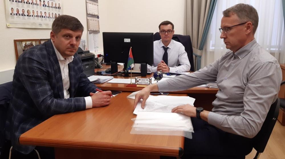 Иван Левченко первым сдал документы на выдвижение кандидатом в Губернаторы Тюменской области