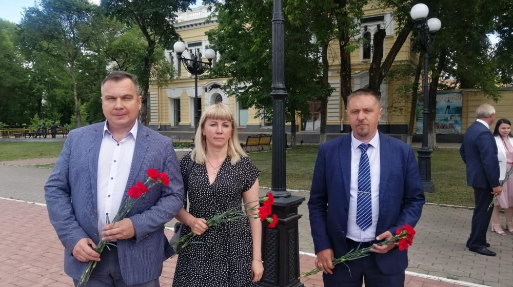 Амурская область. Депутаты-коммунисты почтили память участников Великой Отечественной войны