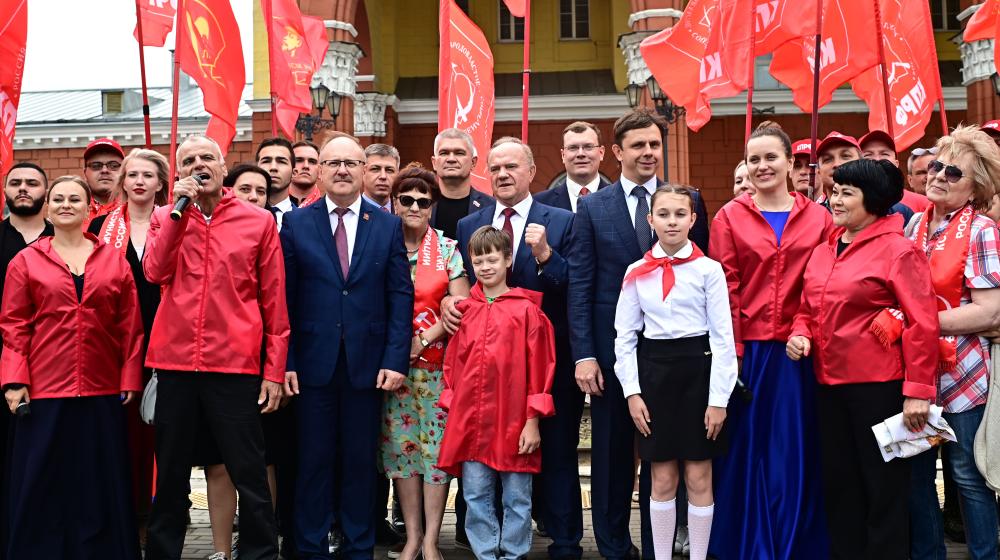 Начался рабочий визит Г.А. Зюганова в Орловскую область