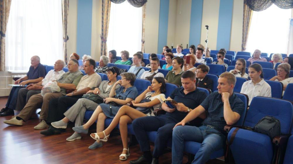 Ставропольские коммунисты отметили 130-летие со дня рождения пролетарского поэта Владимира Маяковского