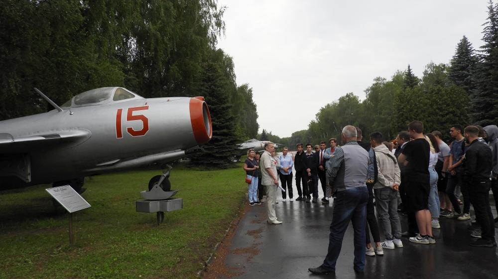 Молодежь Черноземья посетила нижегородский авиазавод «Сокол»