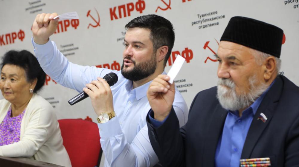 Депутаты в районах Тувы – это голос народа