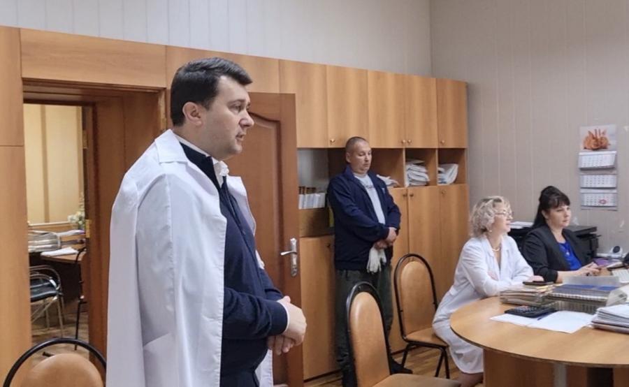 Олег Лебедев встретился с работниками хлебокомбината в городе Кимры Тверской области
