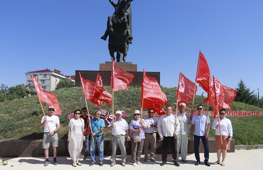 Патриотический автопробег в столице Калмыкии