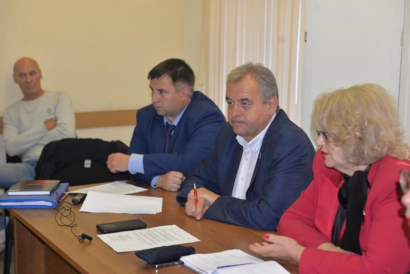 Нина Останина и новосибирские депутаты-коммунисты встретились с участниками боевых действий