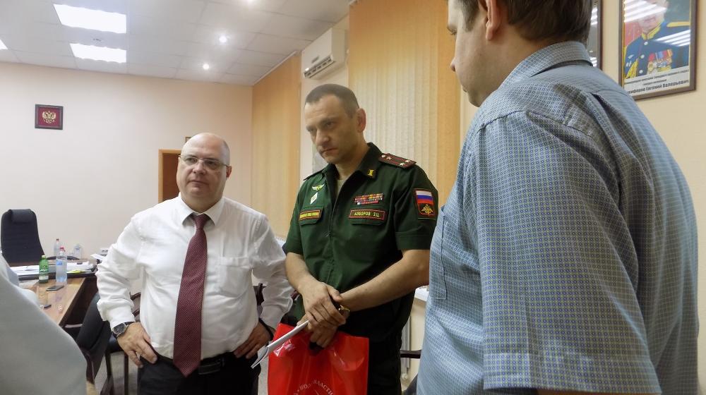 Депутаты-коммунисты подключились к решению проблемных вопросов Воронежского военного госпиталя