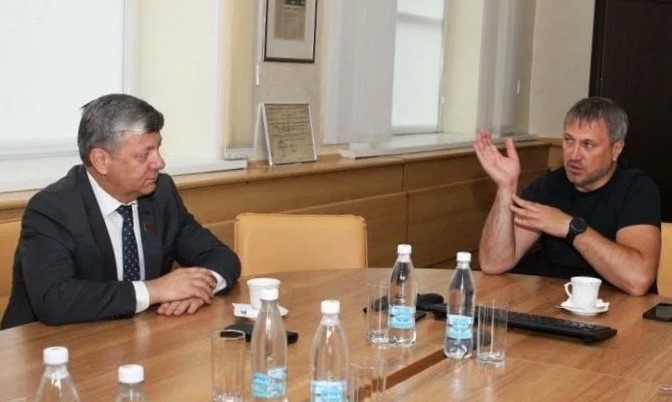 Дмитрий Новиков обсудил перспективы развития Дзержинска с его главой Иваном Носковым